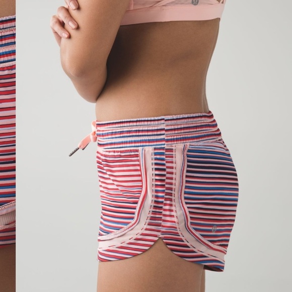 Lululemon Make A Move Short
Twisted Dune Minty Pink Alarming Size 4 - Picture 3 of 16